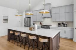Emerald Shores on Keowee- Games & room for family - Image 3