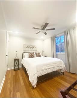 Keowee Key's Stylish Charm - Image 4