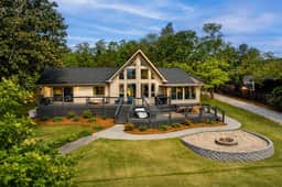Lake Keowee Retreat with private boat ramp and dock - Image 5