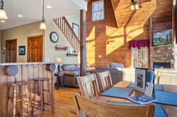 Serenity Lodge on Lake Keowee - Image 5