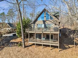 Serenity Lodge on Lake Keowee - Image 3