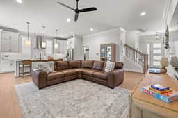Sweet Rose Cottage with Community Beach - Image 3