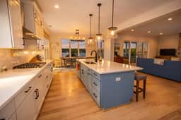The Lake Haus on Keowee - Image 5