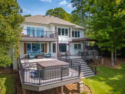 The Southern Belle on Keowee w/ Hot tub - Image 3