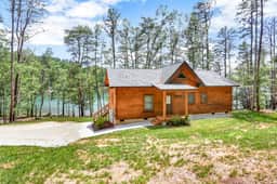 Waterfront Lake Keowee Chalet - Image 2