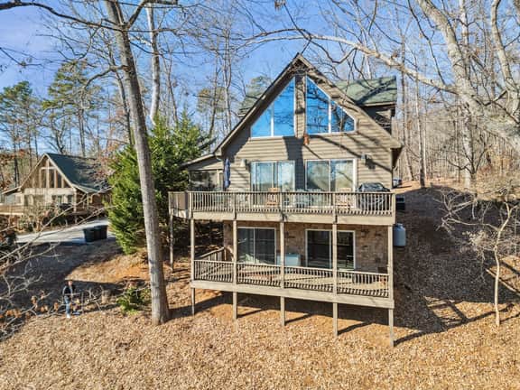 Serenity Lodge on Lake Keowee - Image 3