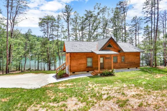 Waterfront Lake Keowee Chalet - Image 2