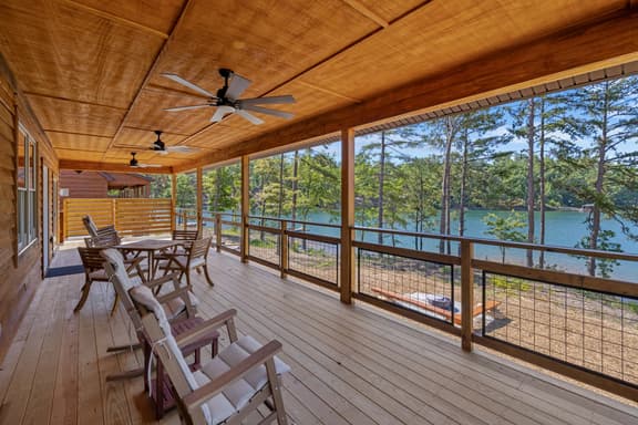 Whispering Pines Cottage on Keowee - Image 1